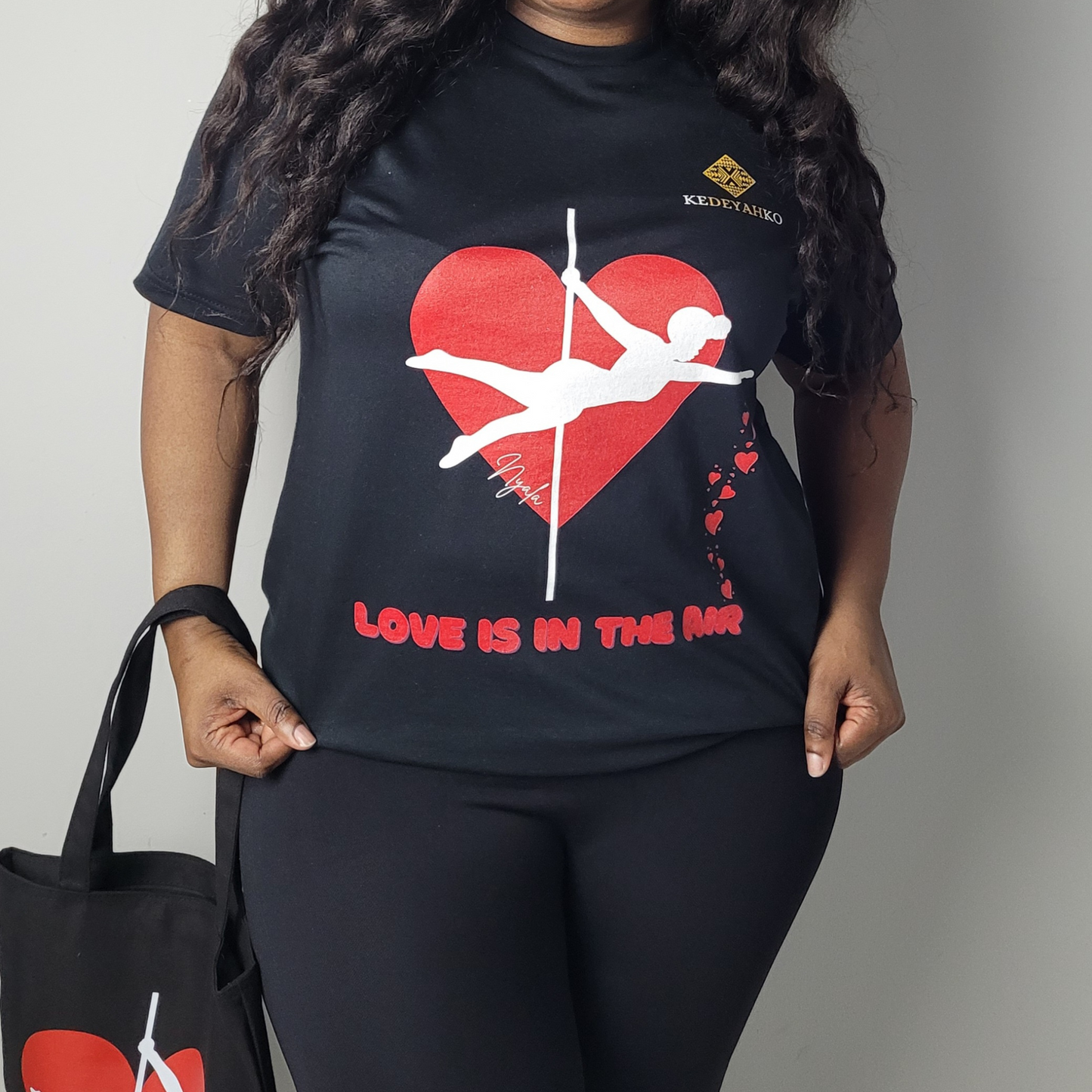 "Love Is In The Air" Nyala T-Shirt