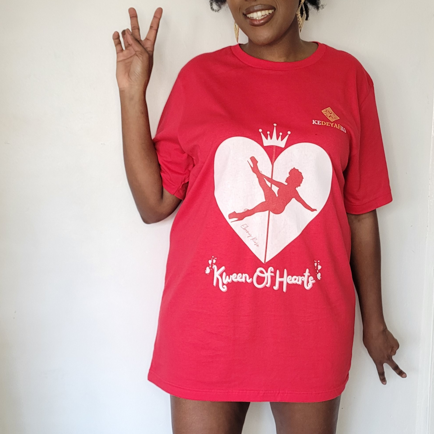 "Kween Of Hearts" Ebony-Rose Red T-Shirt